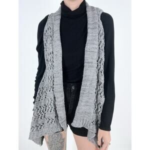 It’s Our Time Gray Knit Waterfall Sleeveless Vest Size Small